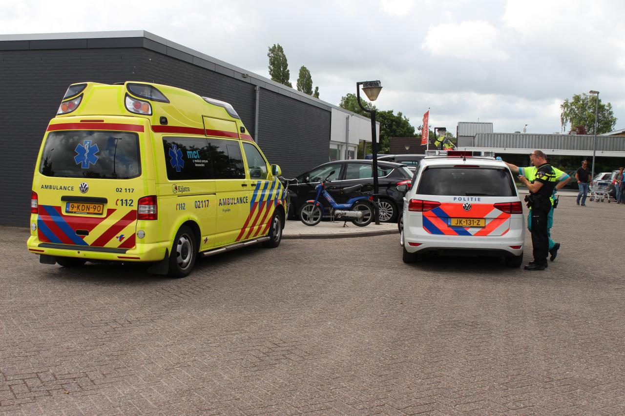  Snorfietsster gewond op parkeerterrein winkelcentrum Damwâld