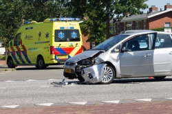 112-dokkum Veel schade bij ongeval door voorrangsfout  op  Rondweg Dokkum