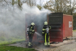 112-dokkum Papiercontainer vermoedelijk in brand gestoken in Metslawier