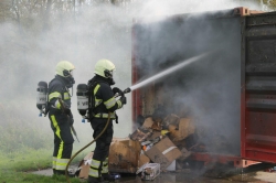 112-dokkum Papiercontainer vermoedelijk in brand gestoken in Metslawier
