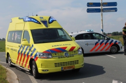 112-dokkum Twee auto's in botsing bij Ferwert